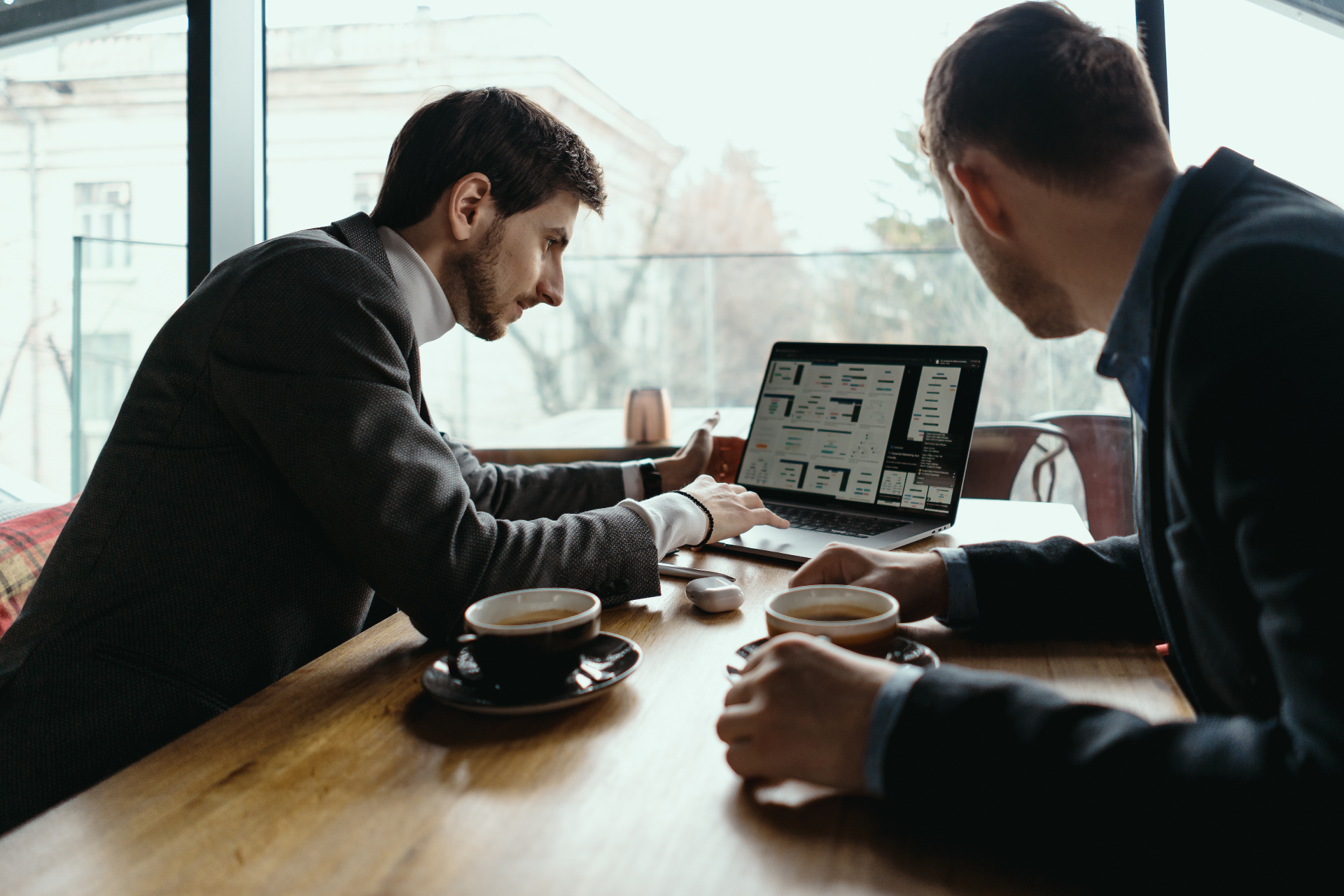 Qualification dashboard or agent reviewing lead details